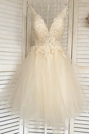 Champagne V-Neck Lace Short Prom Dresses A-Line Mini Party Dresses Sexy