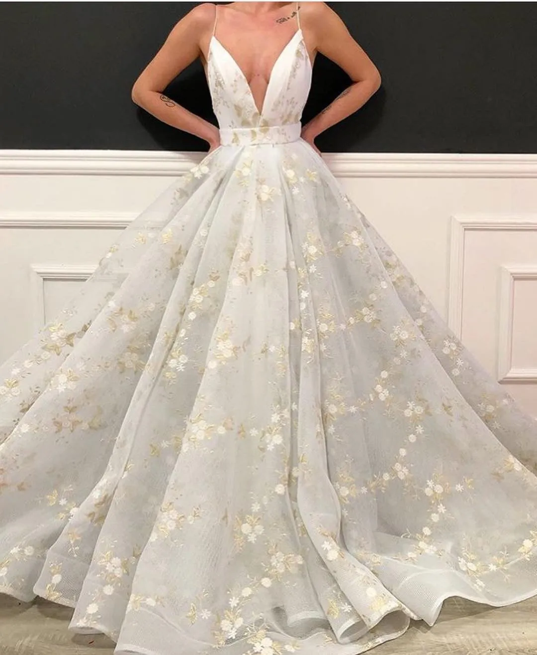 Journi Elegant V- Neck White  Evening Dress