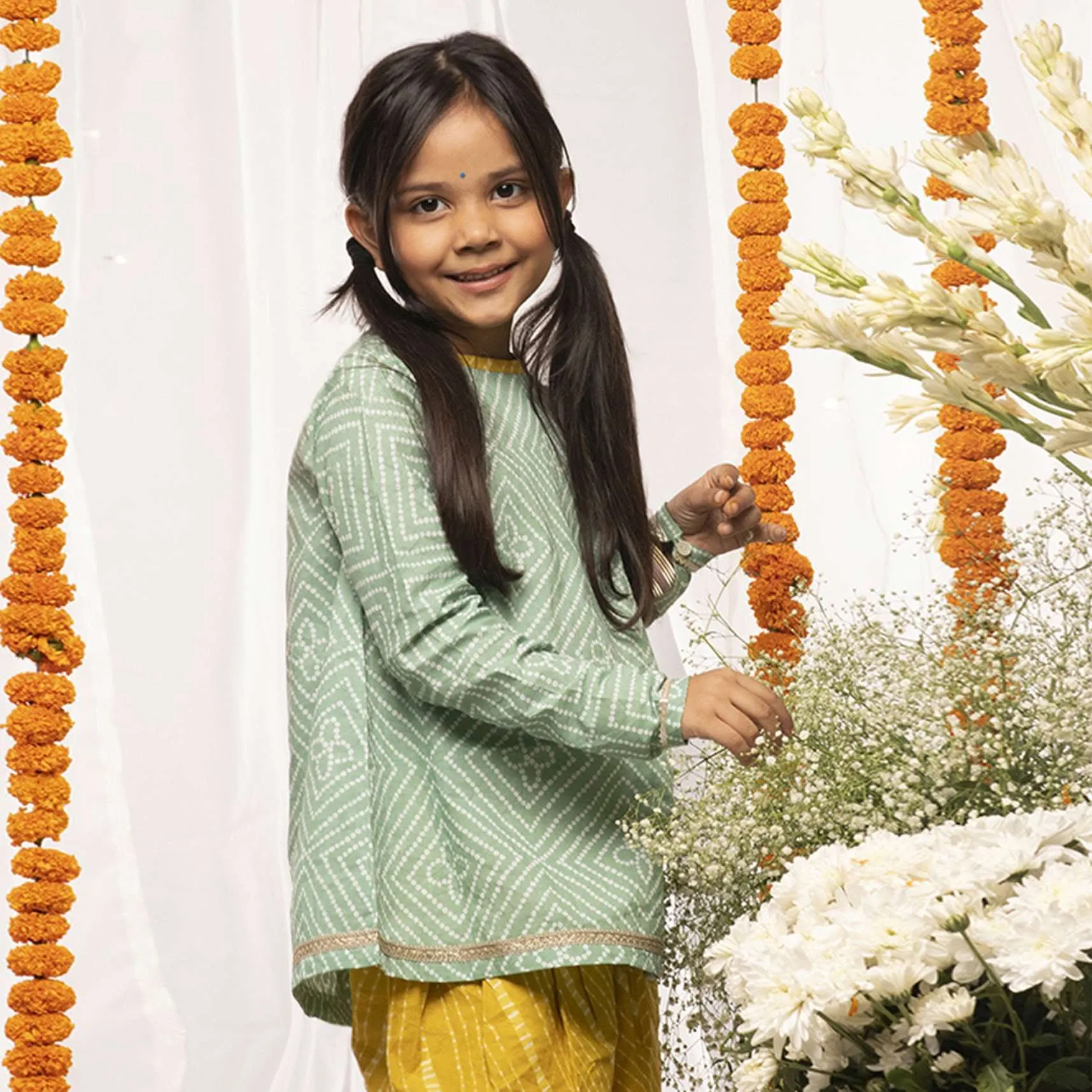 Kalki Girls Green Dhoti Suit In Cotton With Lehariya And Bandhani Print By Tiber Taber